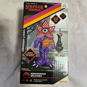 Stranger Things Demogorgon Inflatable Halloween Decor. NWT. 18.9 Inches Tall.